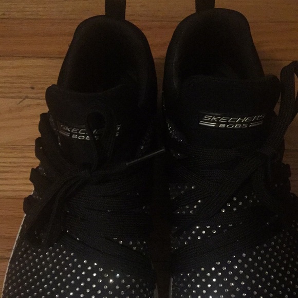 Gently used Skechers sneakers - Picture 2 of 3